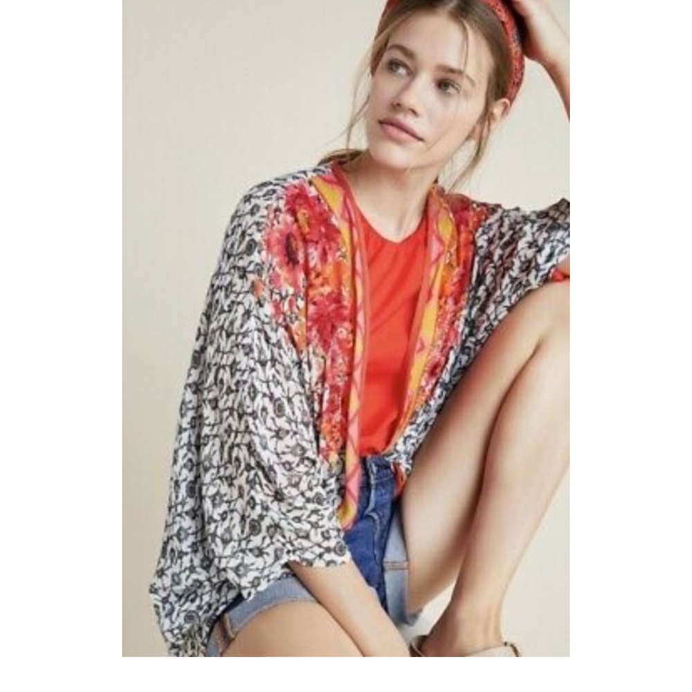Anthropologie Floral kellen cocoon Kimono 🌸🌺